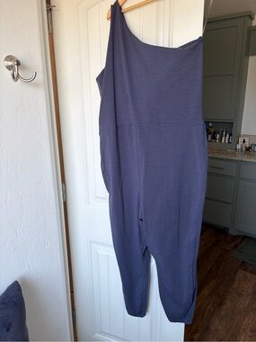 Old Navy Powerchill One-Shoulder Women's Jumpsuit in Deep Slate